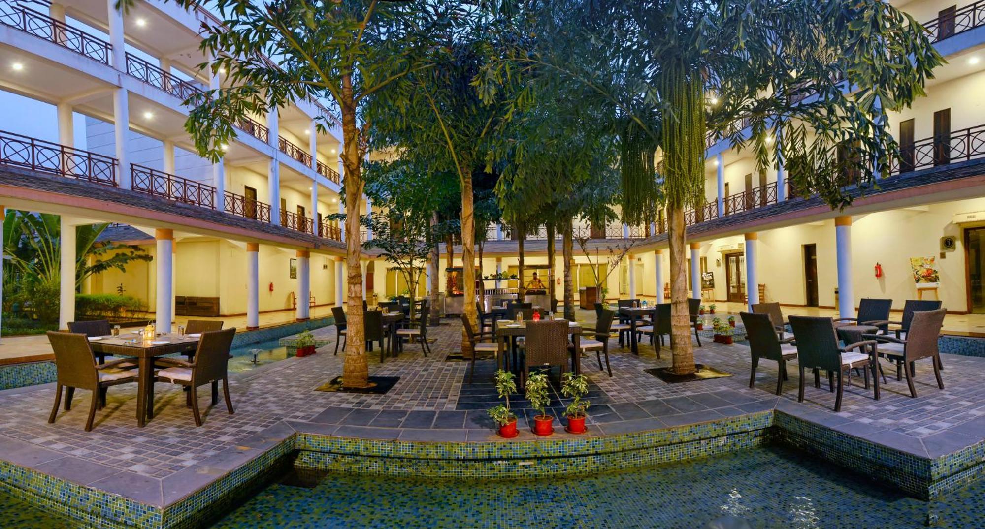 Treehouse Hotel Club & Spa Dhāruhera エクステリア 写真